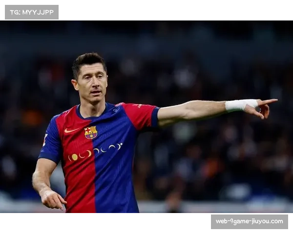 巴萨前锋托雷斯12球，与莱万共同支撑球队进攻体系